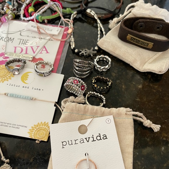 🎈SOLD🎈Massive jewelry bundle! Over 60 pieces! - Picture 4 of 6